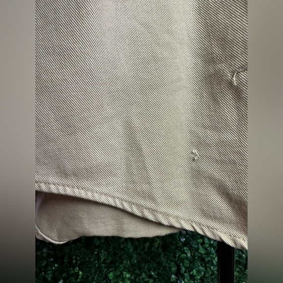 Carhartt Men's Flame Resistant Khaki Long Sleeve Button Up Shirt - Picture 8 of 8